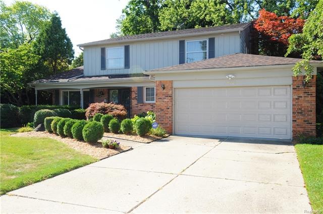 Welcome home to 27530 Arlington Drive