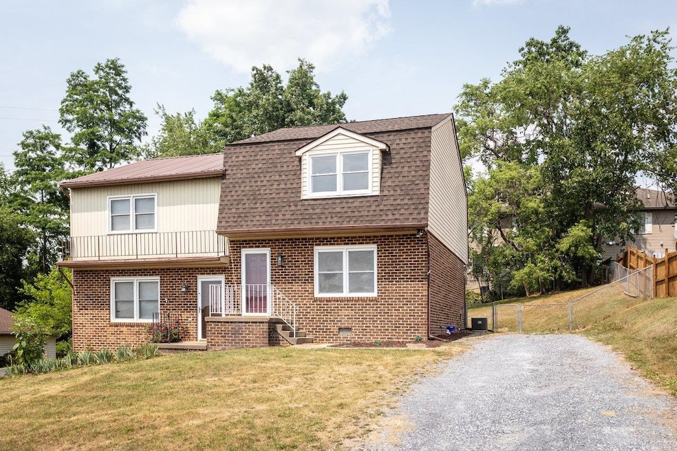 1169 Rosedale Dr, Harrisonburg, VA 22801 - photo 1