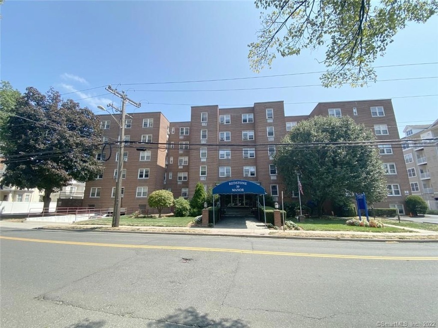 Redstone Manor unit 1Z, Stamford, CT 06902 - photo 1