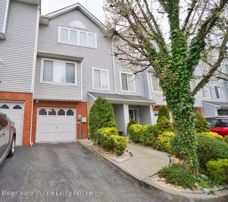 16 Admiralty Loop, Staten Island, NY 10309 - photo 1