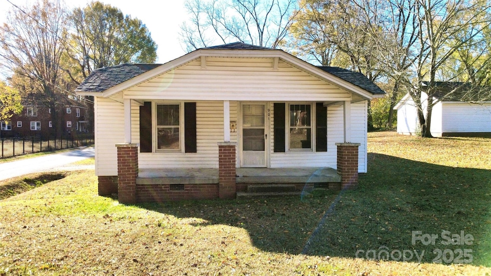 901 W 8th St, Kannapolis, NC 28081 - photo 1