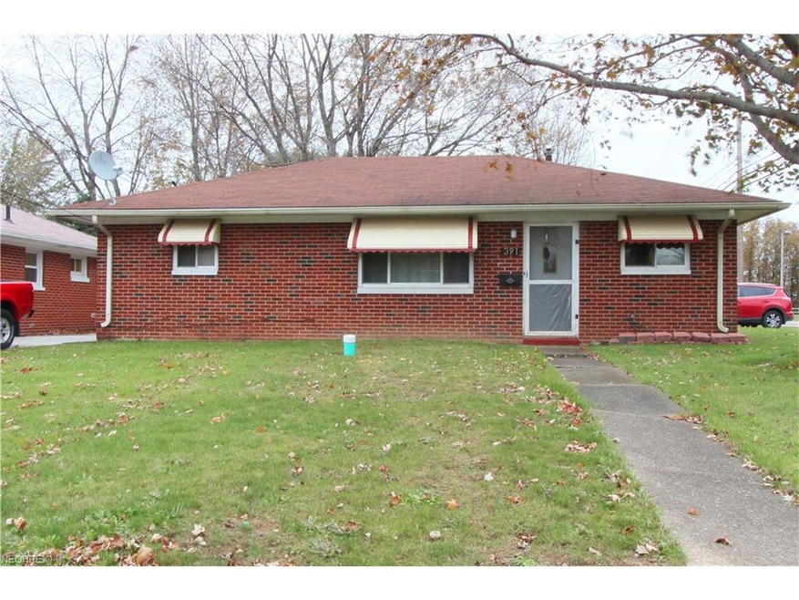 391 Lynne Dr, Sheffield Lake, OH 44054 - photo 1