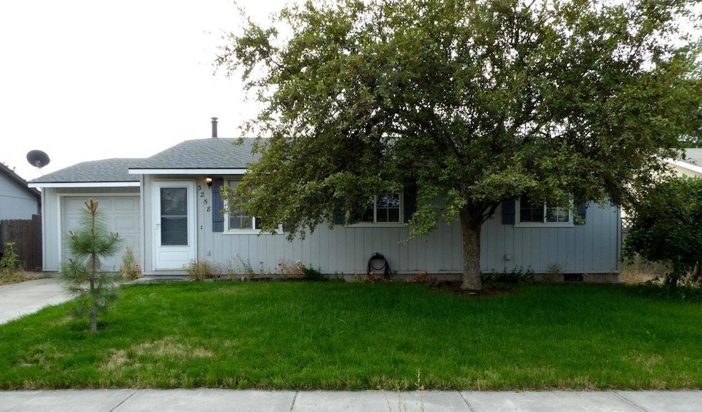 3258 SW Pumice Place, Redmond, OR 97756 - photo 1