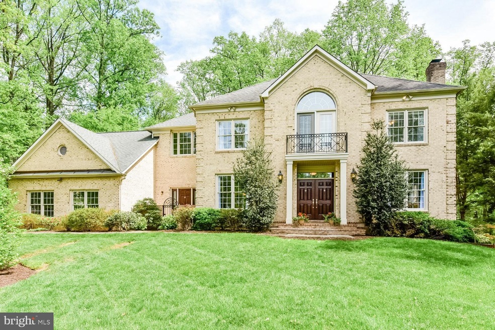 10650 Chadwell Ct, Great Falls, VA 22066 - photo 1