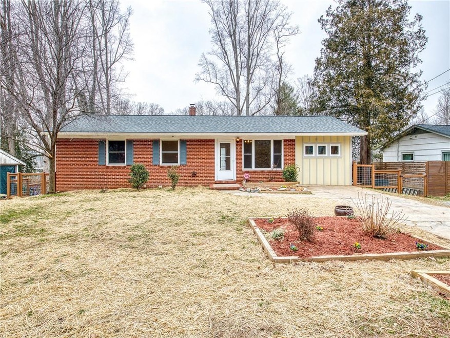 front of home w/ flowerbed