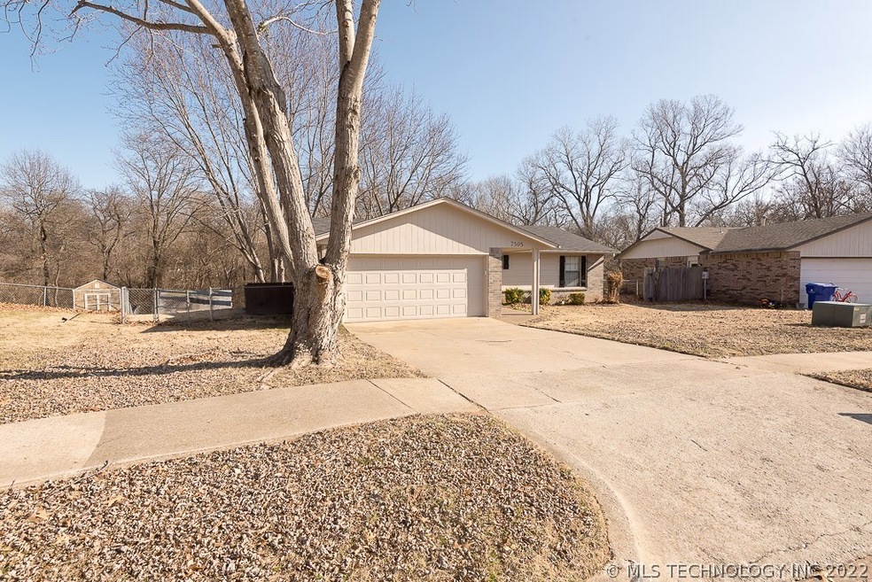 Cute home backs to woods and is on dead end street