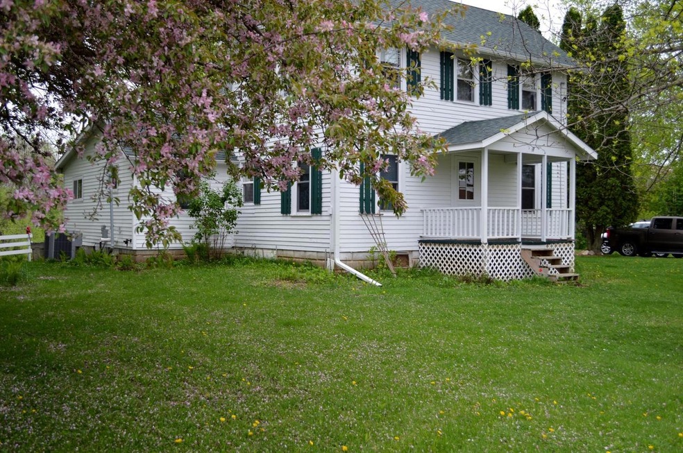 N20906 Oak Ridge Dr, Galesville, WI 54630 - photo 1