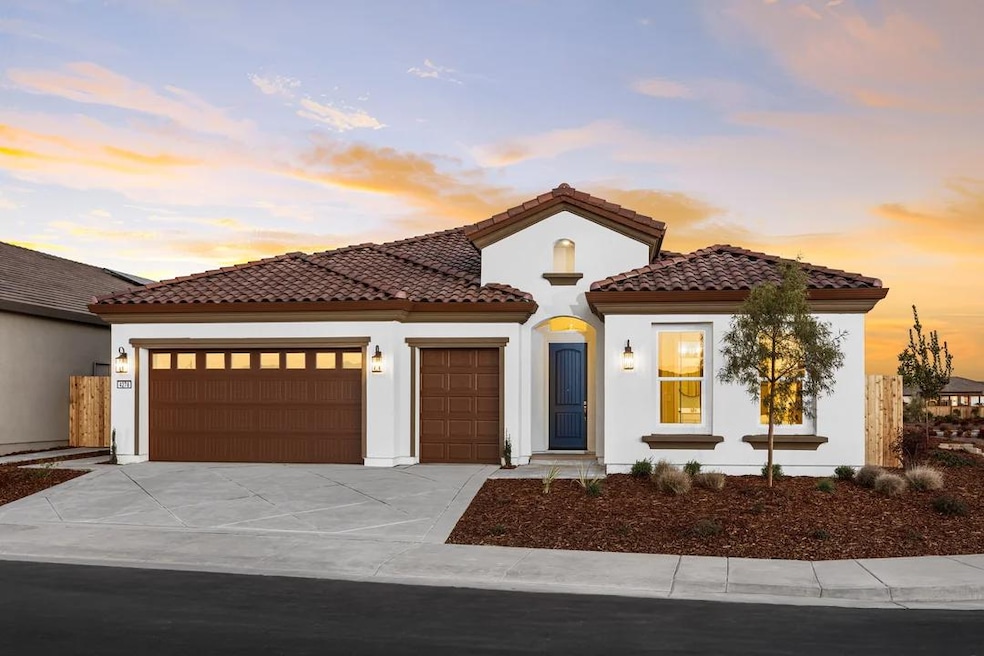 Carver Mediterranean Farmhouse VB 