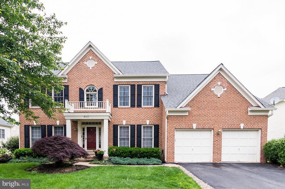 4311 Hollowstone Ct, Chantilly, VA 20151 - photo 1