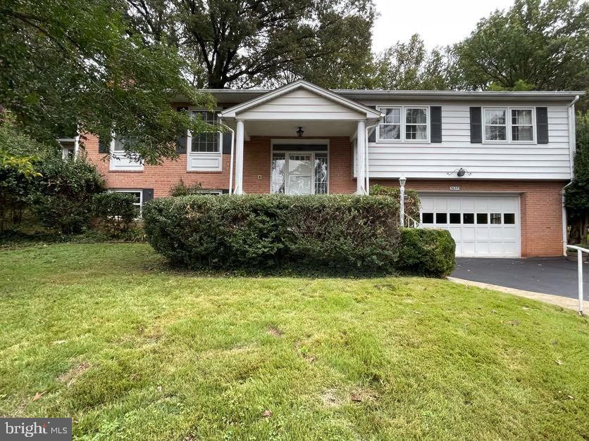 3637 38th St N, Arlington, VA 22207 - photo 1