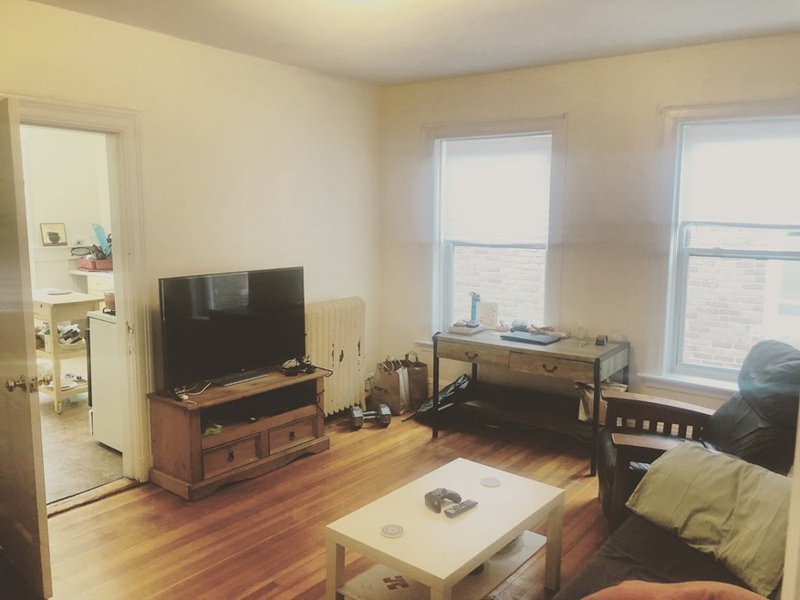 116 Winthrop Rd unit 1, Brookline, MA 02445 - photo 1