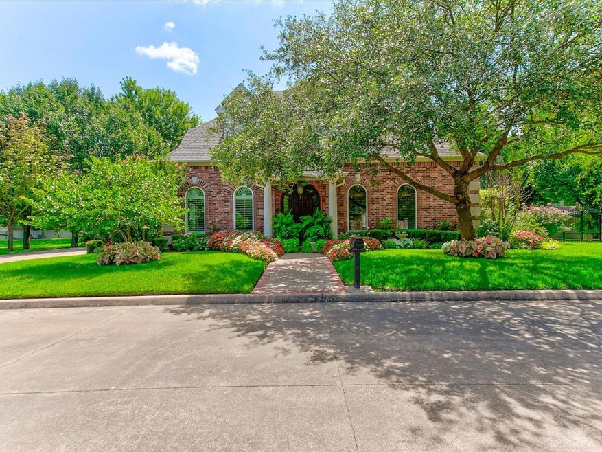 1002 Janehaven Lakes, Cleburne, TX 76033 - photo 1