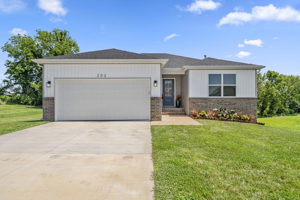 202 N Cheyenne Valley Rd, Nixa, MO 65714 - photo 1