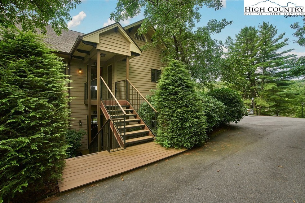 234 Stringfellow Ln, Blowing Rock, NC 28605 - photo 1