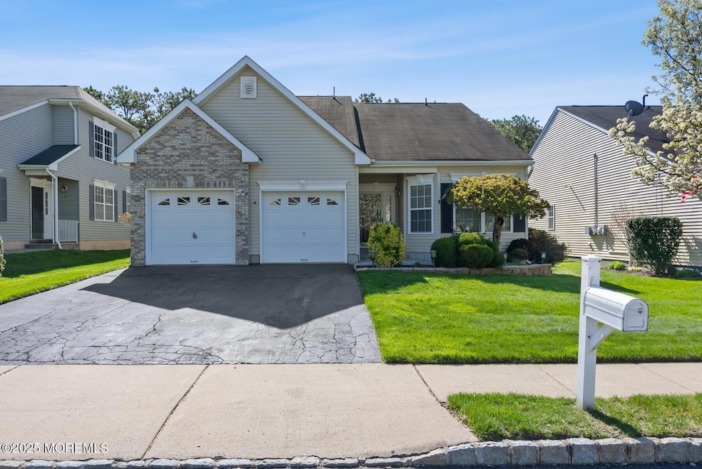 24 Little Leaf Ln, Howell Township, NJ 0