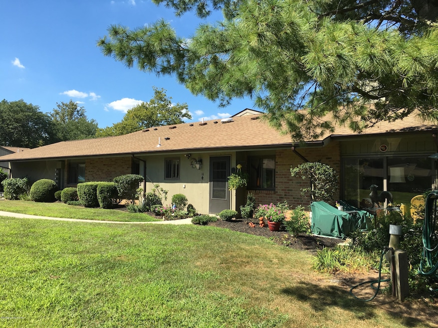 16 Middlebrook Court