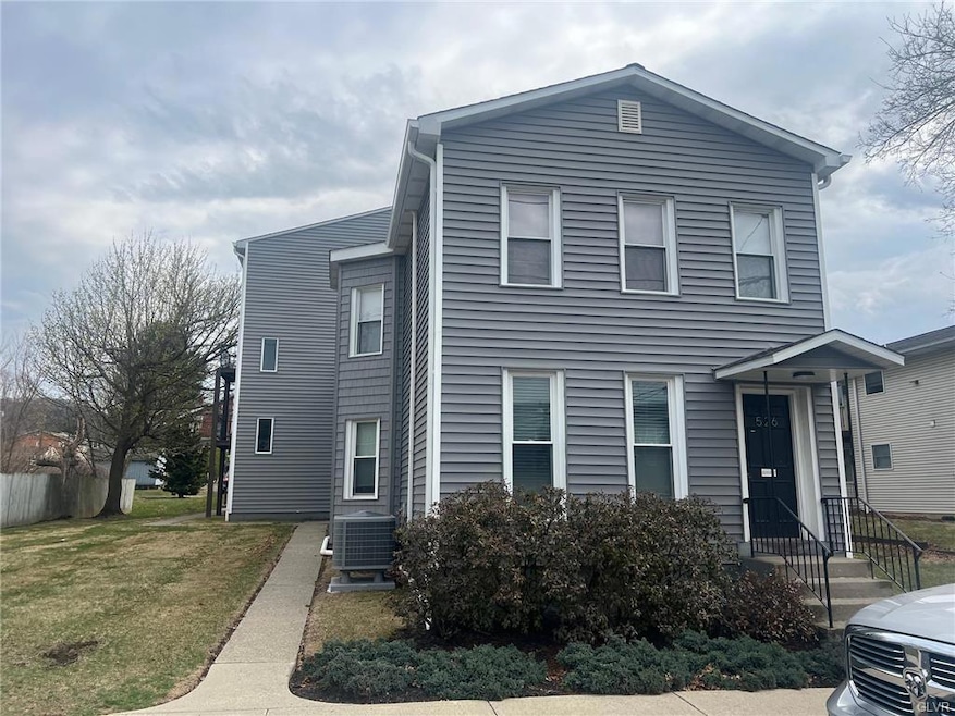 526 Broad St unit 7, Emmaus, PA 18049 - photo 1