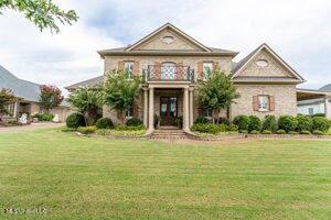 4120 Robinson Crossing