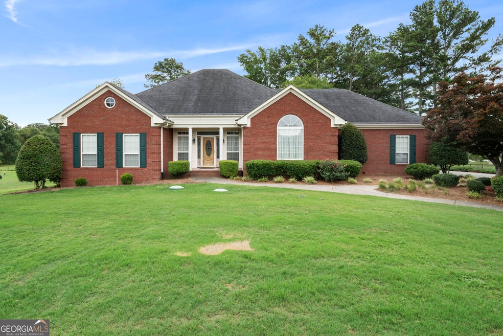 5242 SW East Fairview Rd SW, Stockbridge, GA 30281 - photo 1