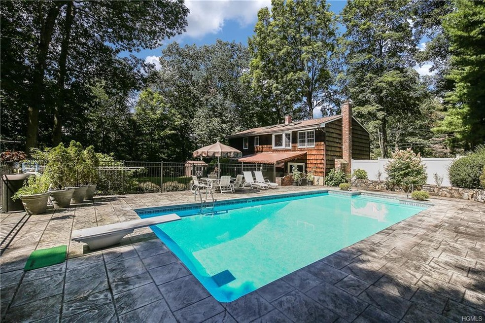 583 Waverly Rd, Yorktown Heights, NY 10598 - photo 1