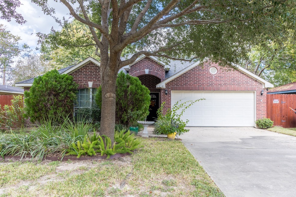 2818 Dalview St, Houston, TX 77091 - photo 1