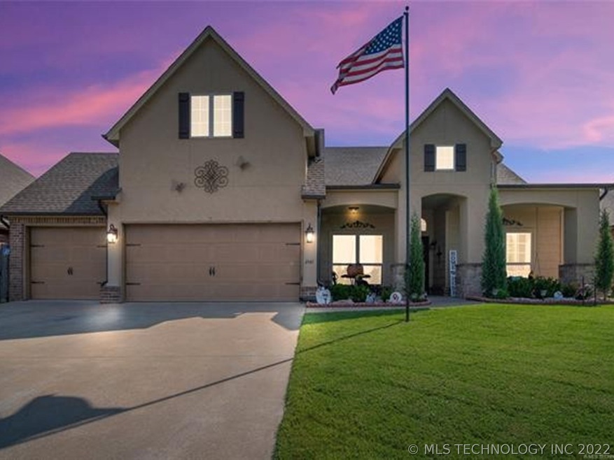 2447 S Redbud Place, Broken Arrow, OK 74012 - photo 1