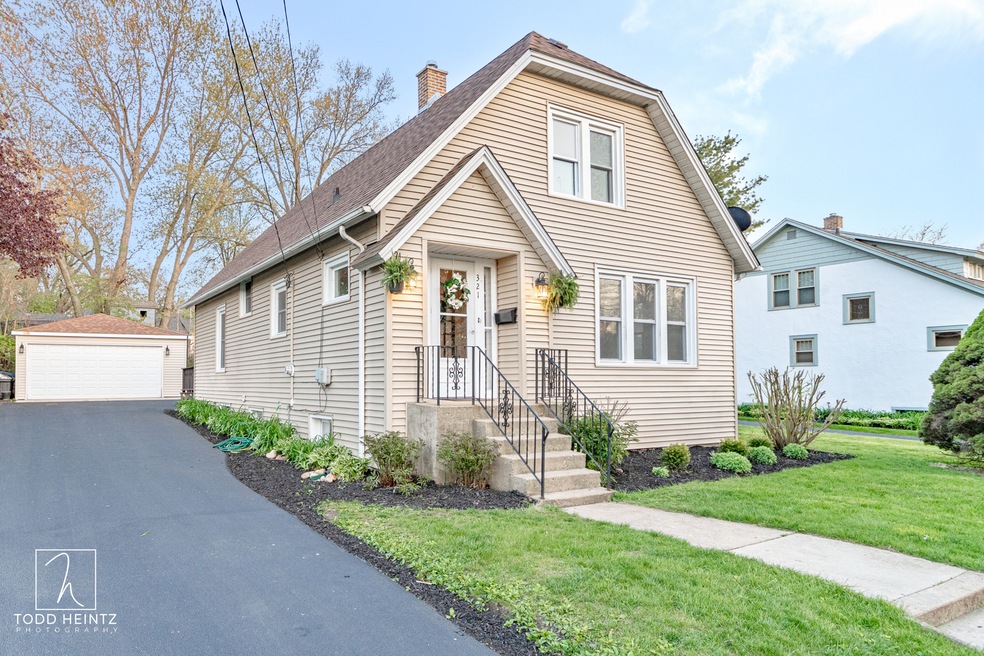 321 S River Rd, Algonquin, IL 60102 - photo 1