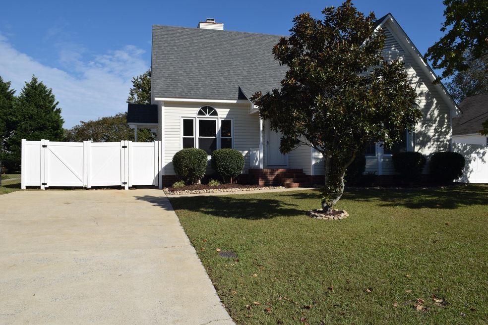 519 Channel Dr, Winterville, NC 28590 - photo 1