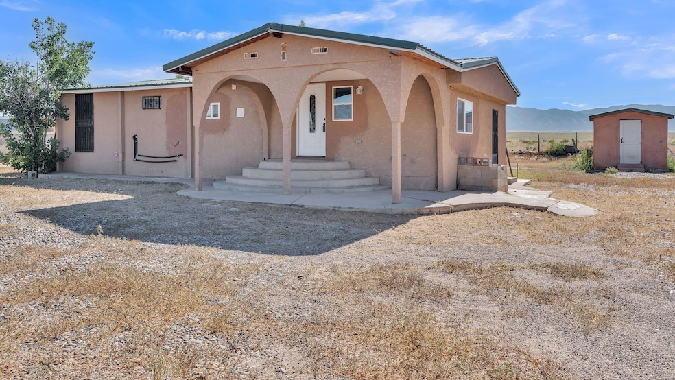 50 Brazaro Ave, Los Lunas, NM 87031 - photo 1
