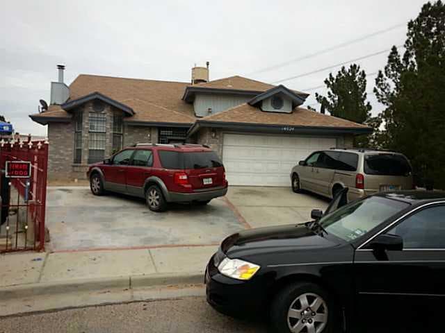 14024 Lago Grande Dr, Horizon City, TX 79928 - photo 1