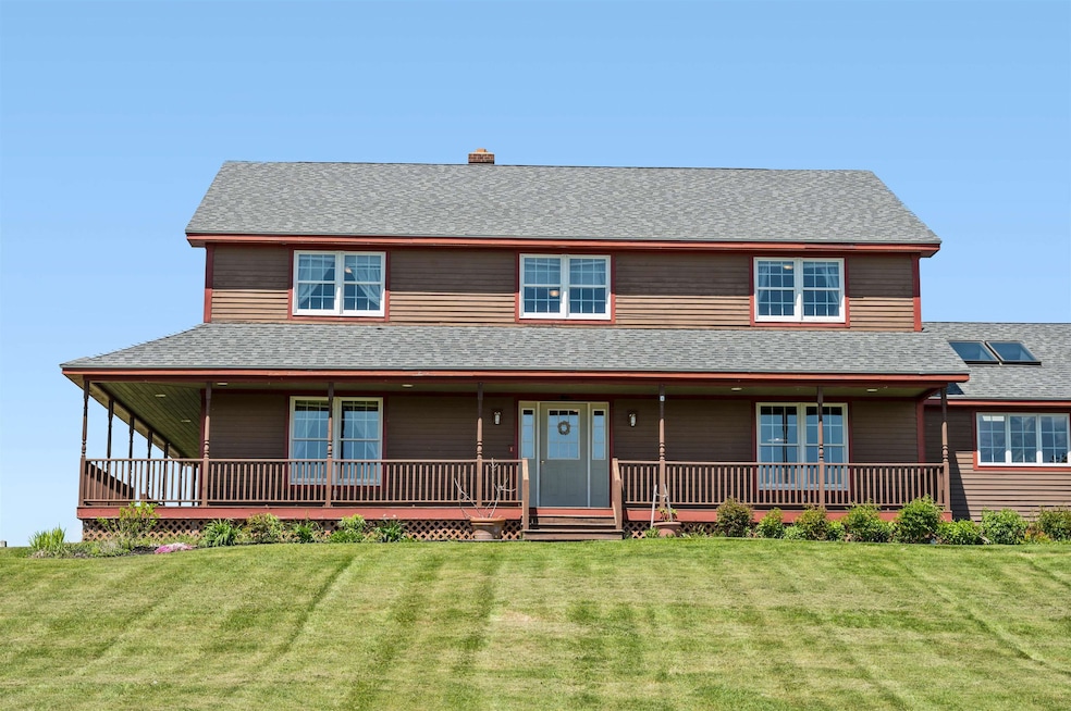 338 Johnson Rd, Marshfield, VT 05658 - photo 1