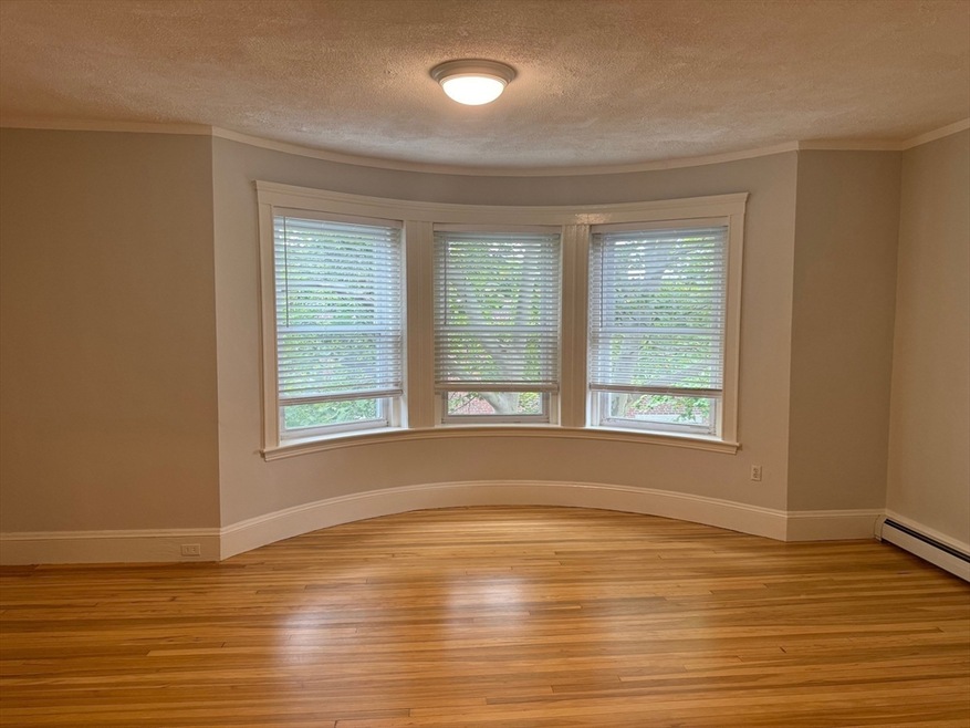 235 Rawson Rd unit 5, Brookline, MA 02445 - photo 1