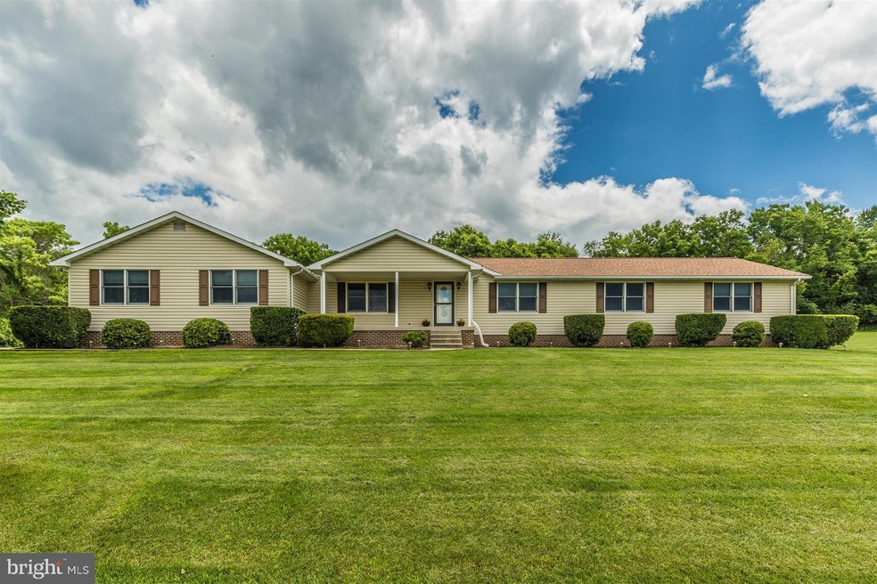 7957 Hollow Rd, Middletown, MD 21769 - photo 1