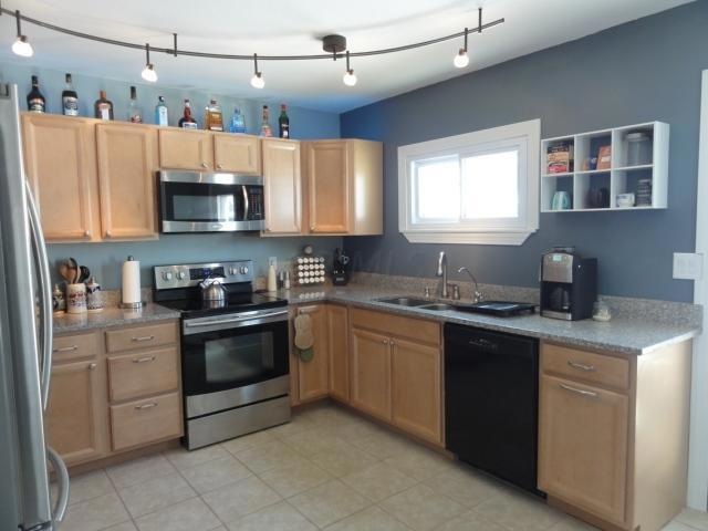 353 Pineview Dr, Columbus, OH 43213 - photo 1