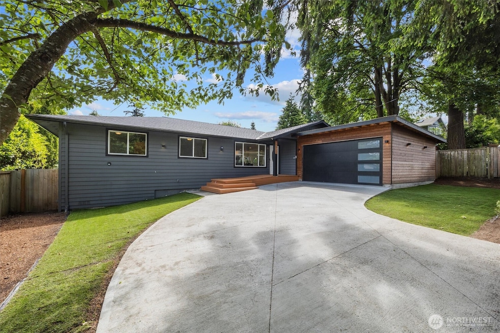 Sold $1,405,000 • Co-Listing Agent