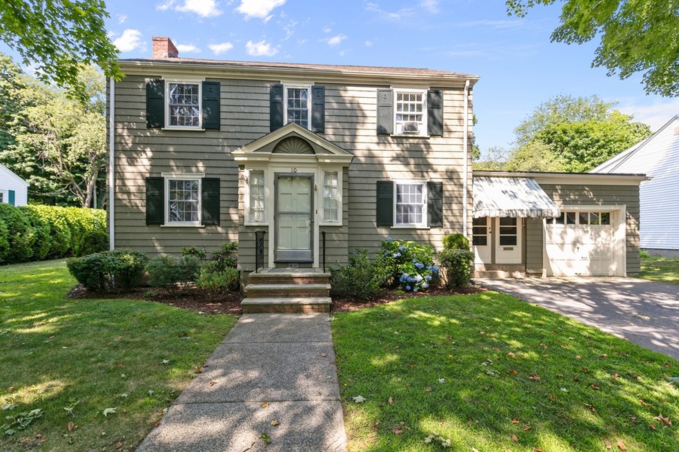 10 Dartmouth Rd, Marblehead, MA 01945 - photo 1