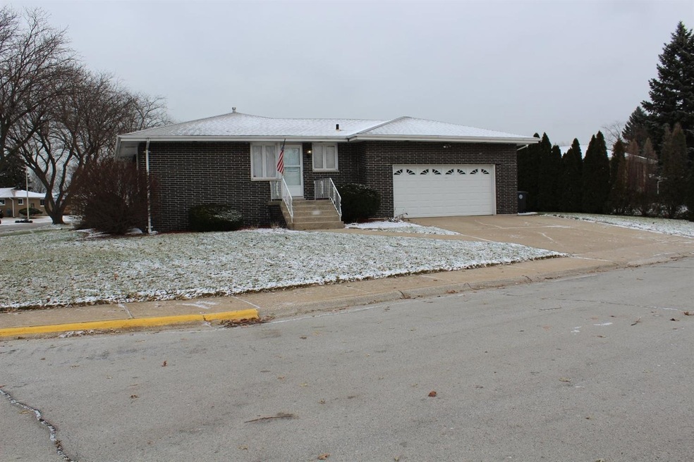 2301 Purdue Dr, East Chicago, IN 46312 - photo 1