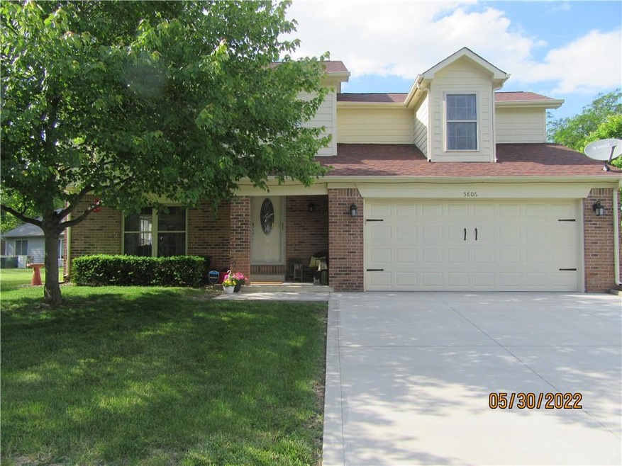 5806 White Lick Ct, Plainfield, IN 46168 - photo 1