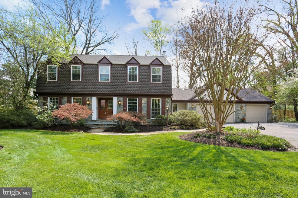 8906 Liberty Ln, Potomac, MD 20854 - photo 1