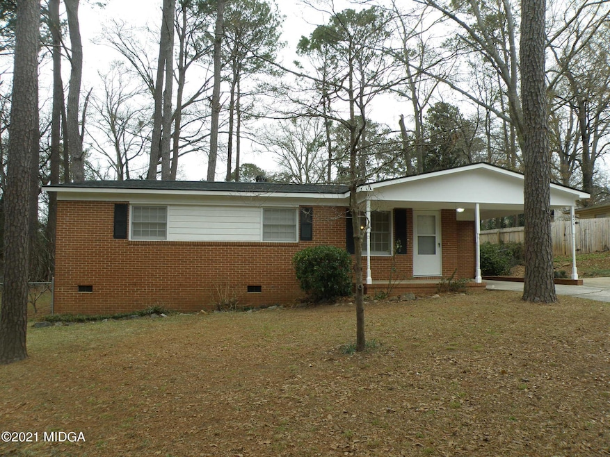 854 Forest Lake Dr S, Macon, GA 31210 - photo 1
