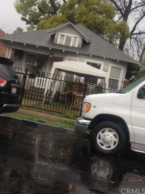 Front House View.