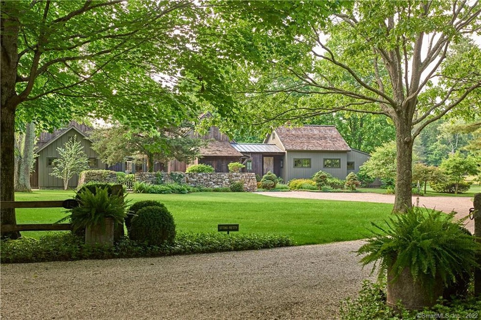 Welcome to 15 Old Stone Post Road 'Sitting Pretty'