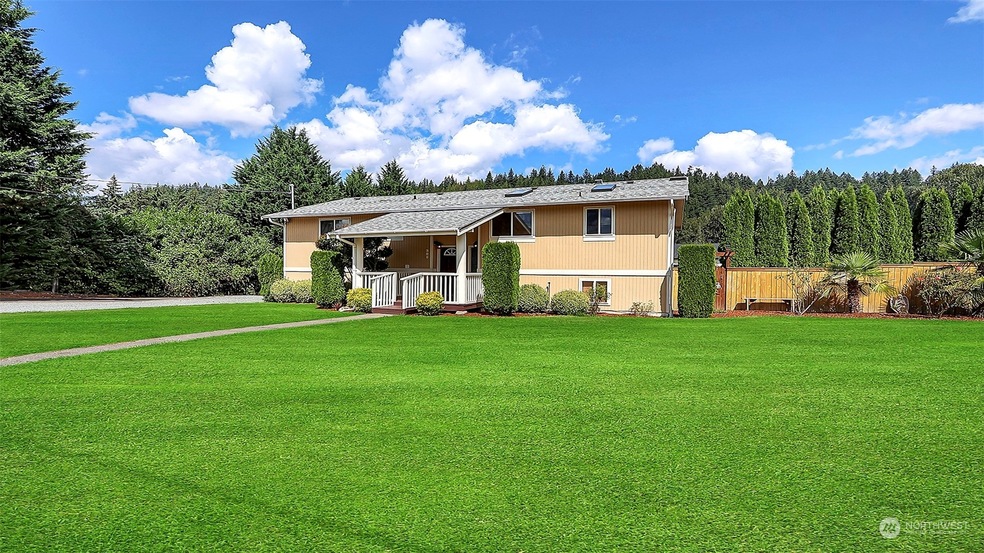 320 Bowlin Ave NE, Orting, WA 98360 - photo 1