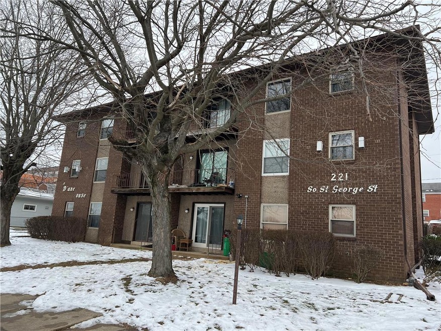 221 S Saint George St unit A 3, Allentown, PA 18104 - photo 1