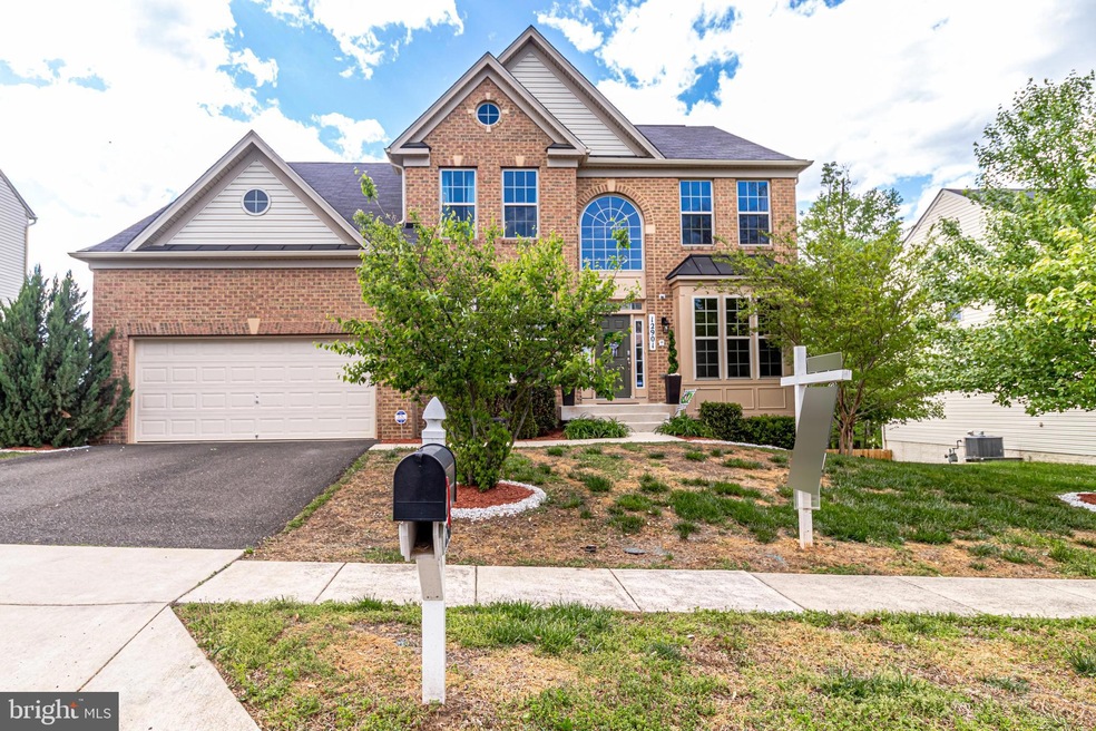 12901 Hallwood Place, Fort Washington, MD 20744 - photo 1