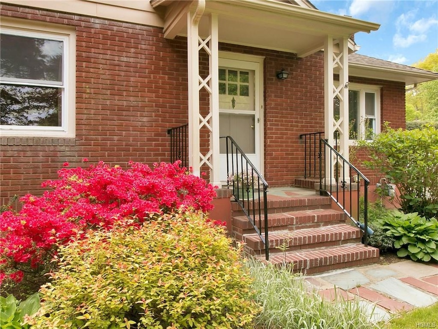 141 New Hempstead Rd, New City, NY 10956 - photo 1