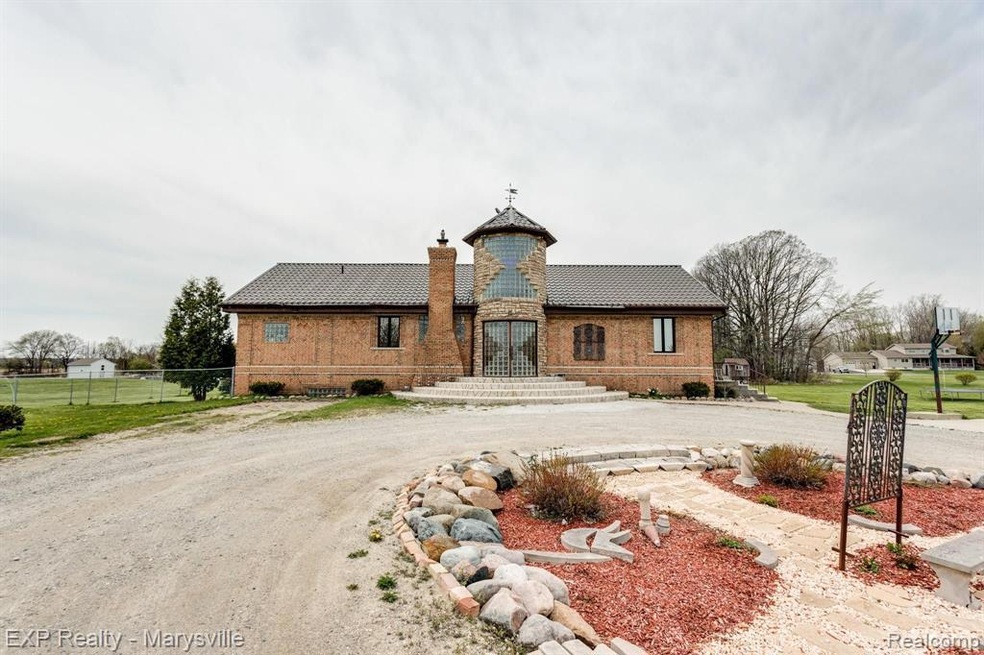 8833 Wildcat Rd (6 of 61).jpg