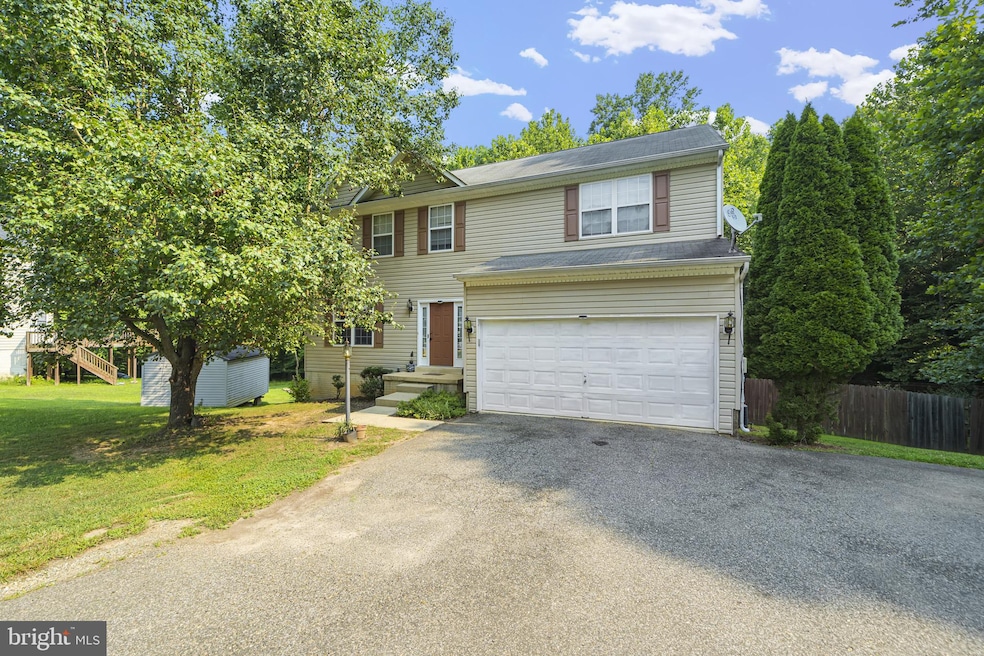 3335 Prince Edward Dr, White Plains, MD 20695 - photo 1