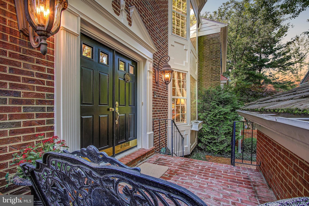 9414 Turnberry Dr, Potomac, MD 20854 - photo 1