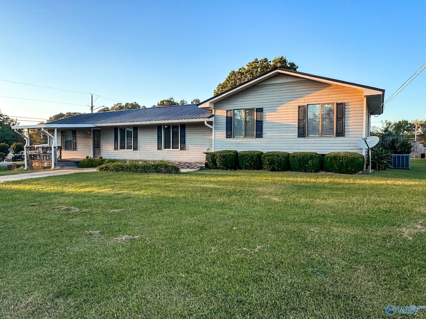 77 Greenvale Dr, Oxford, AL 36203 - photo 1